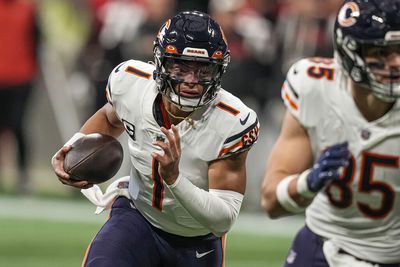 Bears QB Justin Fields pushing to play vs. Jets