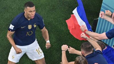 Mbappé double gives France victory over Denmark, early place in last 16