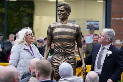 Statue of football great Billy McNeill unveiled in his home town