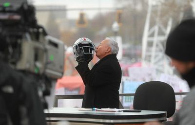 Lee Corso makes his pick between Ohio State and Michigan on College GameDay