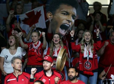 Auger-Aliassime pulls Canada level with Italy in Davis Cup semi-final