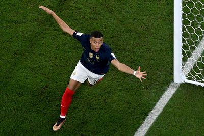 Kylian Mbappe’s double downs Denmark as France reach World Cup knockout stage