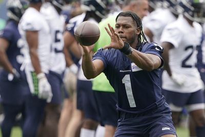 Seahawks Roster Moves: Dee Eskridge to IR, 2 players elevated from practice squad