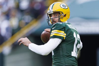 Packers QB Aaron Rodgers playing through avulsion fracture in right thumb