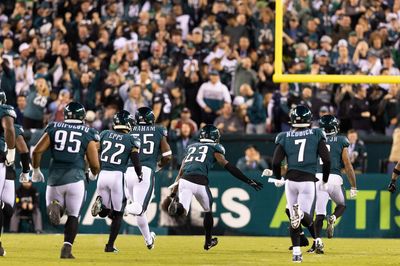 Aggressive Eagles secondary will challenge turnover prone Packers