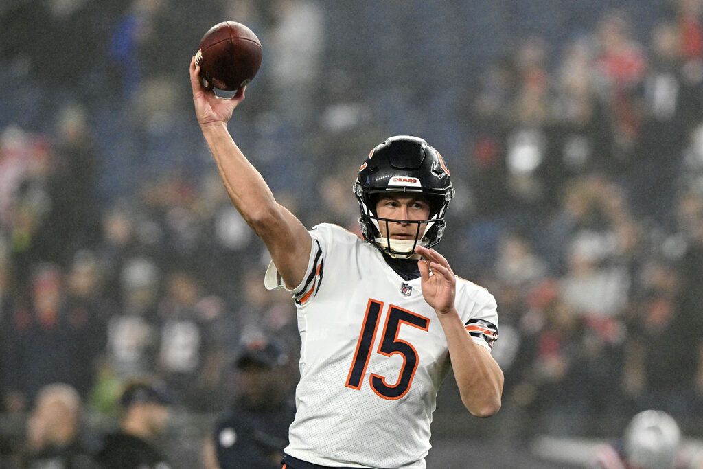 Bears QB Justin Fields won't play vs. Jets — and Trevor Siemian will after  all - Chicago Sun-Times