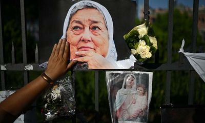 The Guardian view on bearing witness: when the mourners too are gone