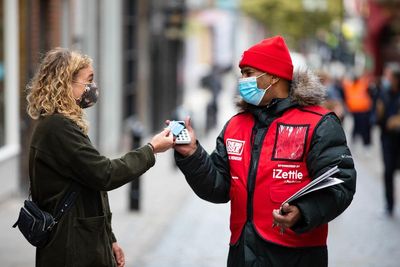 Free sim cards for Big Issue vendors