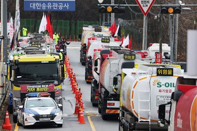 South Korea's striking truckers say no deal reached in govt talks