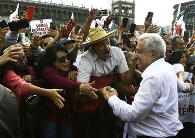 Mexican president masses supporters with eye on next election