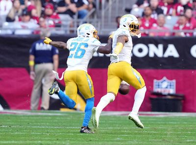 Studs, duds from Chargers’ victory over Cardinals