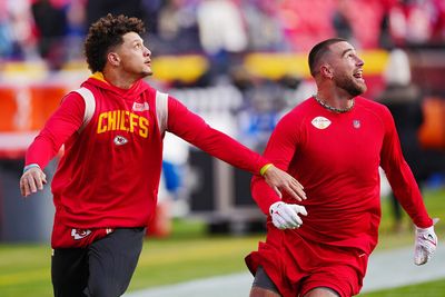 Chiefs QB Patrick Mahomes, TE Travis Kelce make more NFL history in Week 12