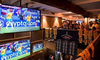 Fans can watch Socceroos at the pub as NSW and WA extend trading hours for Australia’s World Cup matches