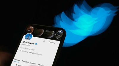 Musk Announces Gold, Gray and Blue Badges for Twitter Accounts