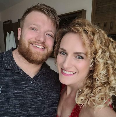 The ultimate ‘power’ couple: Britain’s strongest man and woman tie the knot