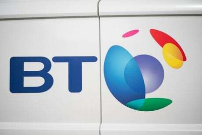 BT announces plan for pay rise of up to 16% for all but highest paid staff