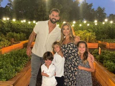 Jessie James Decker responds to trolls criticising her children’s abs