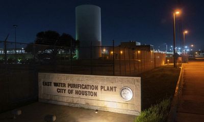 Houston places 2.2m people under boil water notice after plant power outage