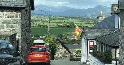 Street causing two nations to battle it out for Guinness World Record becomes local landmark