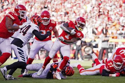 Chiefs open as road favorites over Bengals in Week 13
