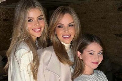 Amanda Holden poses for photo with lookalike daughters Lexi, 16, and Hollie, 10