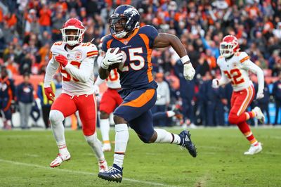 Ex-Broncos RB Melvin Gordon signs with division rival Chiefs