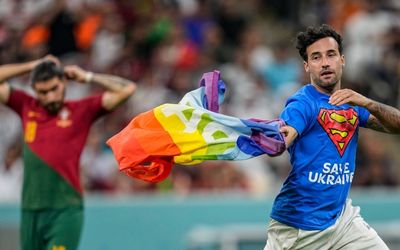 Rainbow flag protest at Qatar World Cup