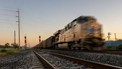 Congressional leaders vow to consider bill to avoid rail strike