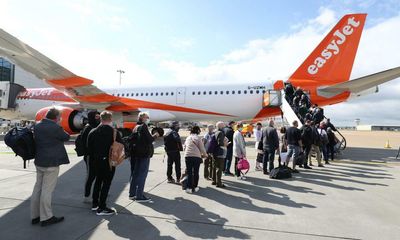 EasyJet peak bookings return to pre-Covid levels as it cuts losses