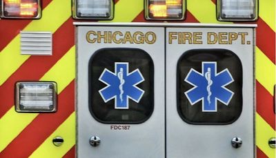 Woman dies after her motorcycle hits pothole on Near South Side