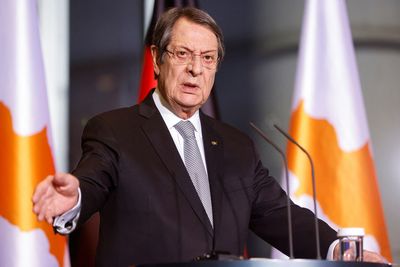 Cyprus president wants corruption claims against him investigated