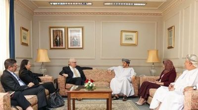 Lenderking Discusses Peace Efforts in Yemen with Omani Officials