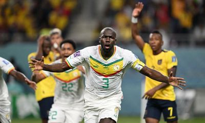 Koulibaly earns emotional victory as Senegal advance at Ecuador’s expense