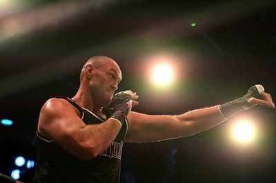 Fury puts friendship aside for third shot at Chisora