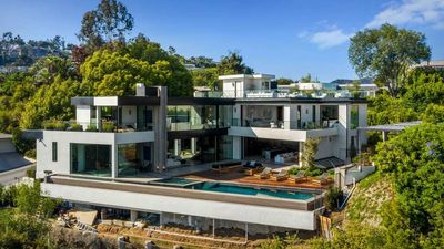 Luxury Home Market Seen Escaping Decline Next Year