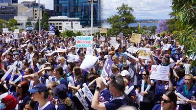 Australian Medical Association slams Industrial Relations Commission over nurses union threat