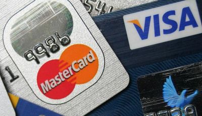 Credit card swipe fees are doing a number on small businesses. Illinois lawmakers can help.