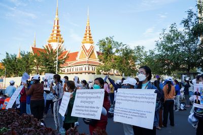 U.S. calls for the release of Cambodian labor activist