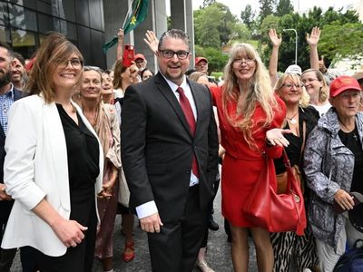 Anti-vax GP sues 'fictional' medical board