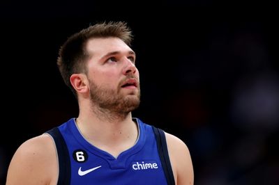 Doncic triple-double carries Mavs past Warriors