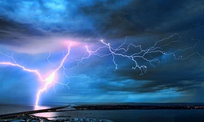 How seasonal lightning varies around the UK