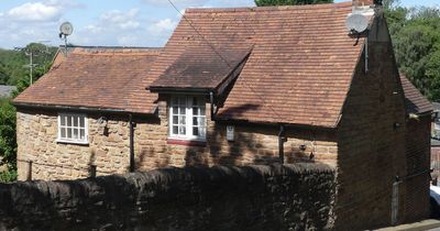 Campaigners fight to save Nottinghamshire 'chocolate box' cottage from demolition