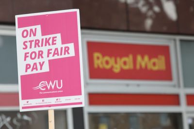 Royal Mail workers claim ‘letters left for days as staff told to prioritise parcels’ in strike