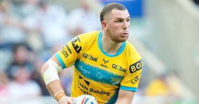 Cameron Smith's pride at new Leeds Rhinos deal as forward earns historic squad number