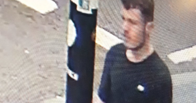 Edinburgh police release image after thief tried to snatch schoolgirl's phone