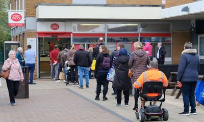 Stuck in a post office queue, all I could think about was how much I hate self-checkouts