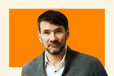 Here’s how to (actually) work with your remote colleagues effectively, according to a leadership expert