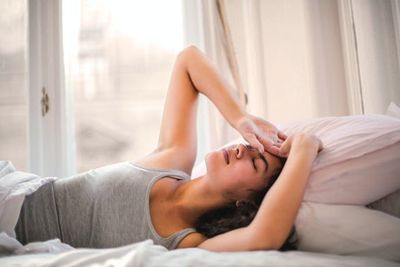 8 top tips for sleeping when you have a cold