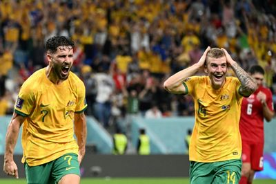 Australia reach World Cup last 16, France suffer upset