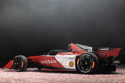 Nissan tweaks Formula E team name, launches cherry blossom livery